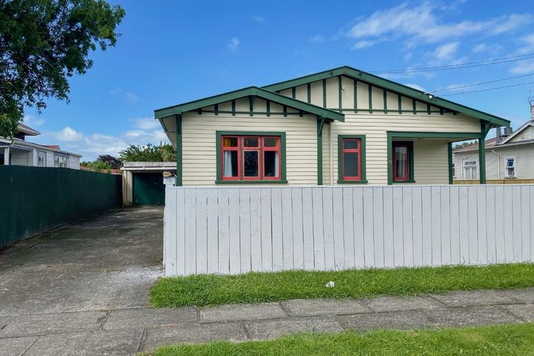 Photo of property in 79 Niblett Street, Whanganui, 4500