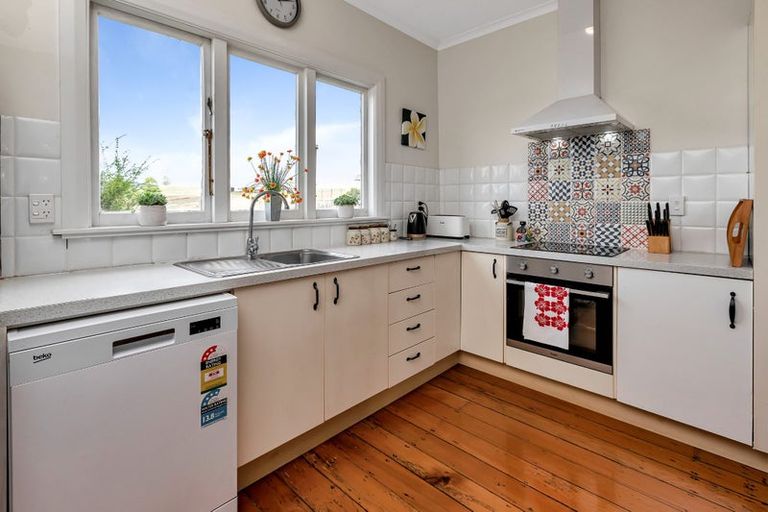 Photo of property in 947 Mangakahia Road, Poroti, Whangarei, 0179