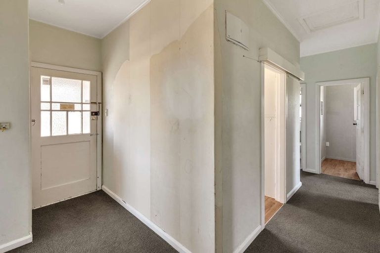Photo of property in 27 Jackson Street, College Estate, Whanganui, 4500