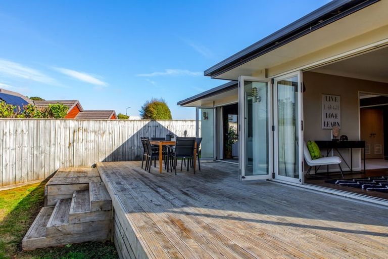 Photo of property in 59 Nelson Avenue, Aotea, Porirua, 5024