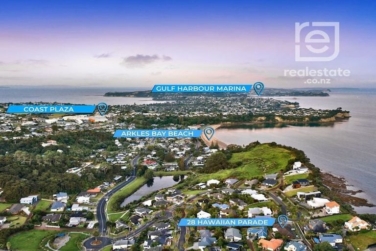 Photo of property in 28 Hawaiian Parade, Arkles Bay, Whangaparaoa, 0932