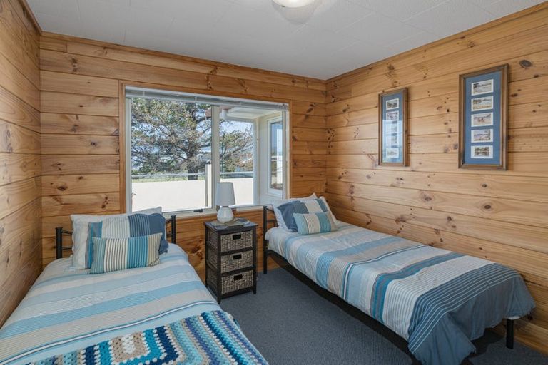 Photo of property in 102 Corokia Place, Matarangi, Whitianga, 3592