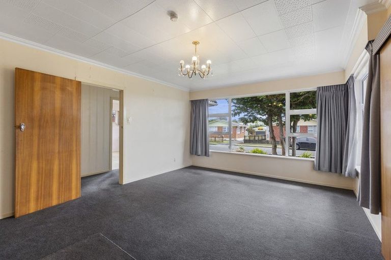 Photo of property in 7 Severn Place, Spotswood, New Plymouth, 4310