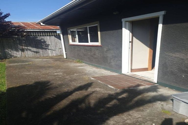 Photo of property in 100 Puriri Street, Gonville, Wanganui, 4501