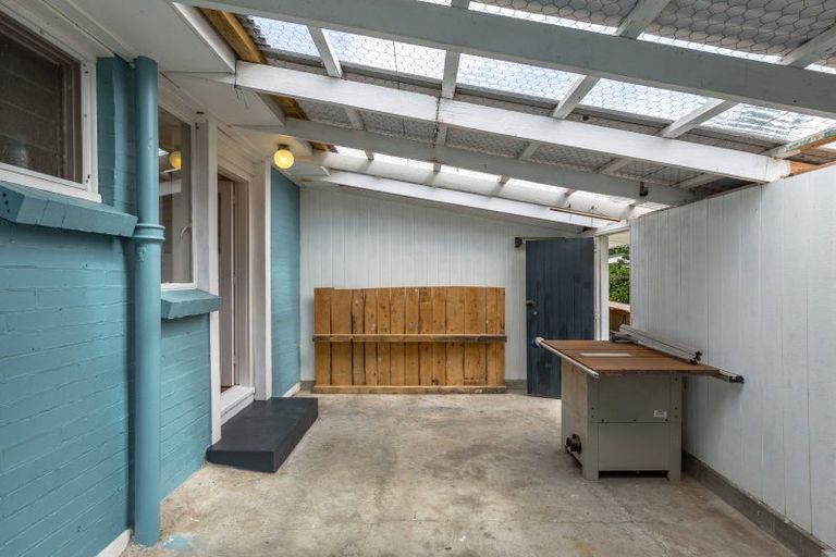 Photo of property in 118 Brandon Street, Featherston, 5710