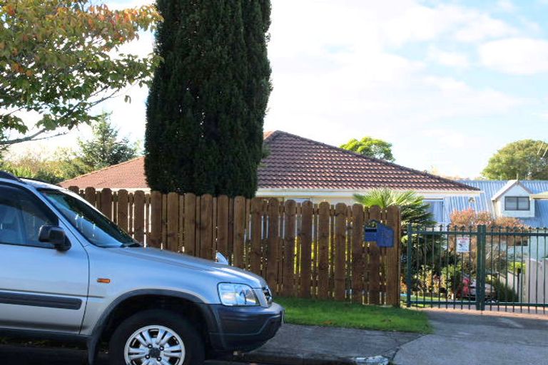 Photo of property in 29 Pegler Drive, Howick, Auckland, 2014