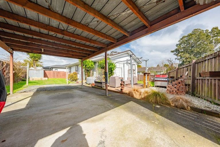 Photo of property in 1/29 Edwin Freeman Place, Ranui, Auckland, 0612