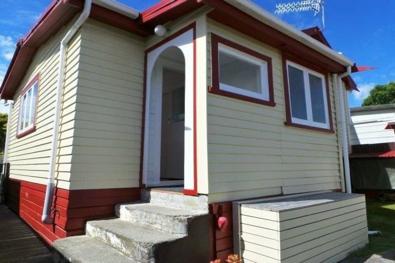 Photo of property in 145 Cambridge Street, Levin, 5510