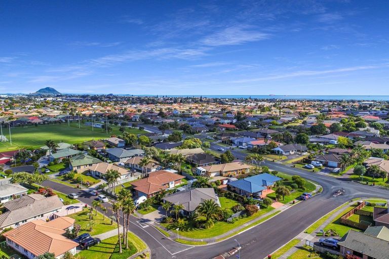 Photo of property in 2 Melia Place, Mount Maunganui, 3116