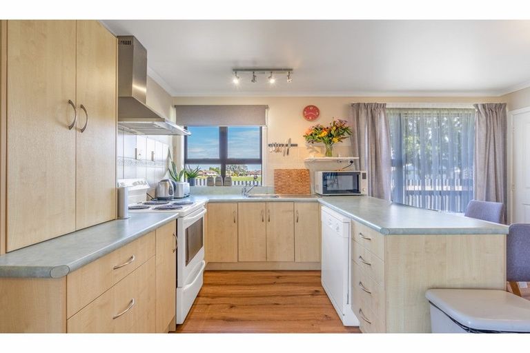 Photo of property in 1 Abbot Street, Waverley, Invercargill, 9810