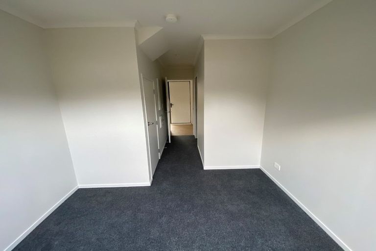 Photo of property in 5/5 Peachgrove Road, Te Atatu Peninsula, Auckland, 0610