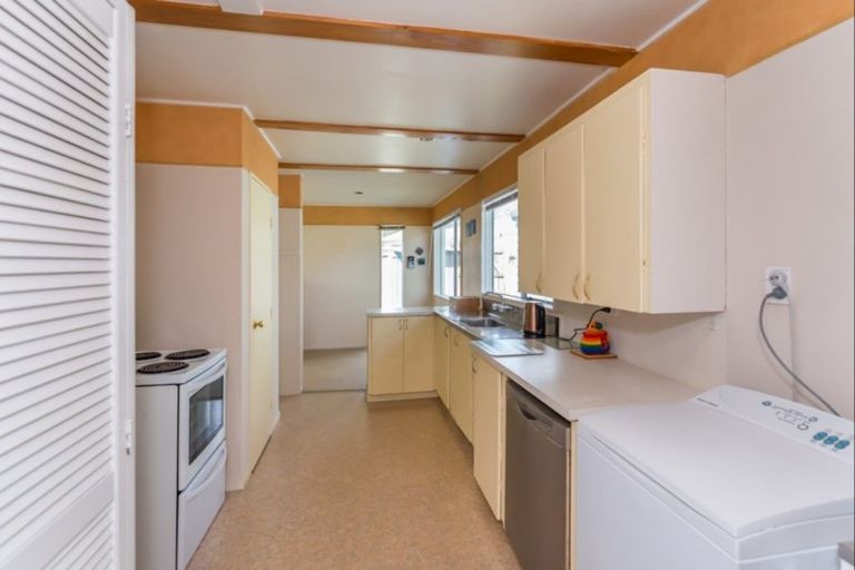 Photo of property in 1 Strathmore Avenue, Levin, 5510