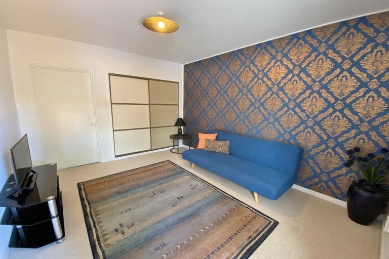 Photo of property in 7 Oakford Close, Riccarton, Christchurch, 8011