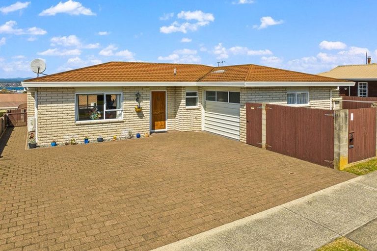 Photo of property in 2/9 Kaiuru Street, Nukuhau, Taupo, 3330