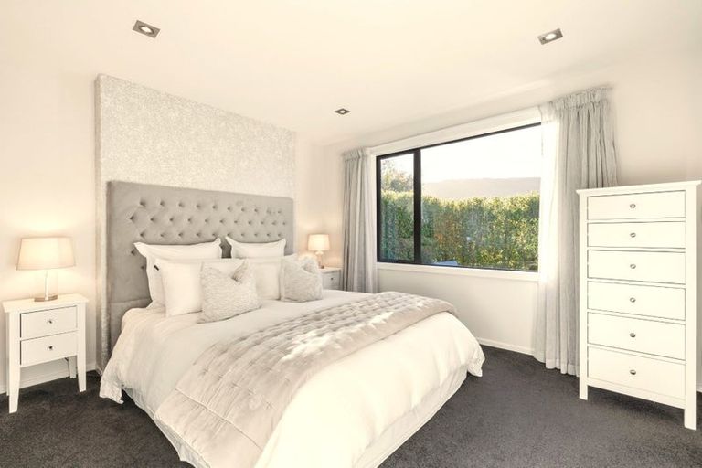 Photo of property in 65 Oregon Drive, Kelvin Heights, Queenstown, 9300