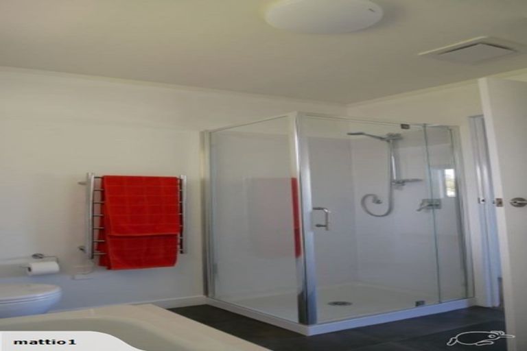 Photo of property in 12 Wilkinson Way, Browns Bay, Auckland, 0630