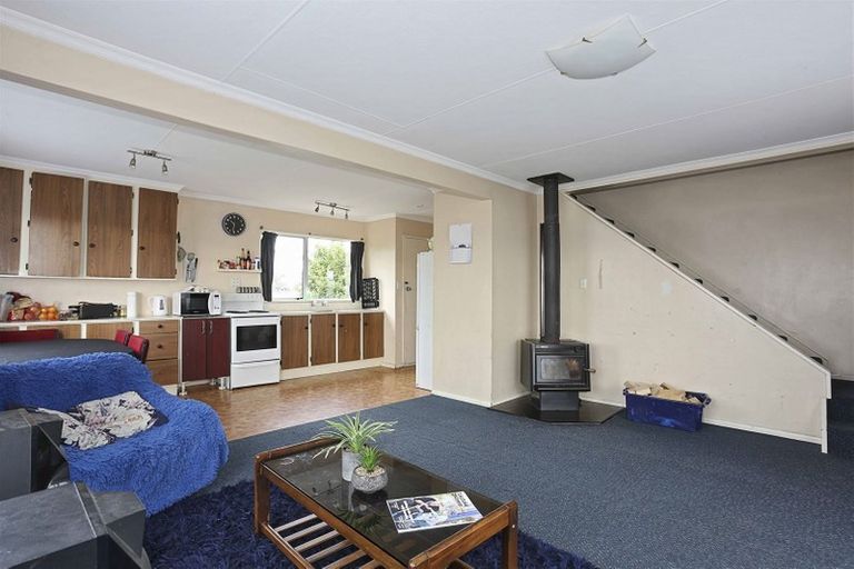 Photo of property in 1 O'byrne Street, Waikiwi, Invercargill, 9810