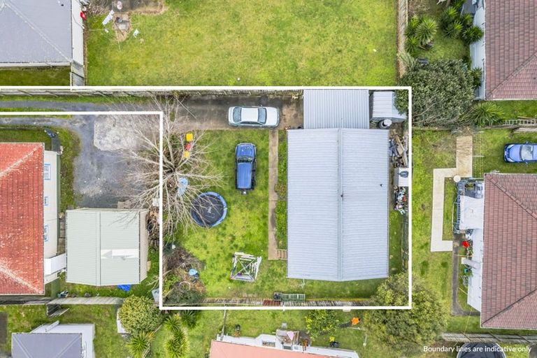 Photo of property in 2/17 Kent Road, Manurewa, Auckland, 2102