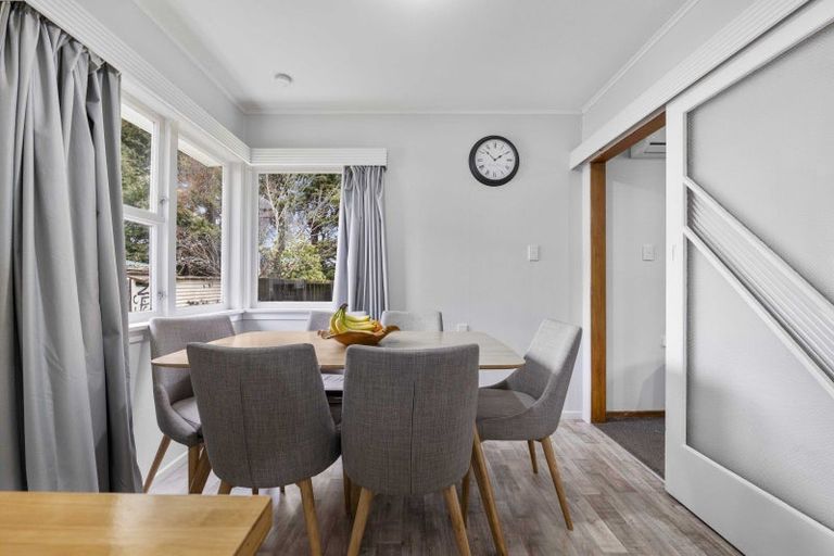 Photo of property in 8 Fyson Place, Hawera, 4610