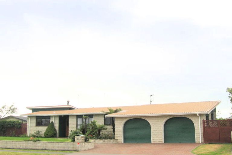 Photo of property in 1 Spriggs Crescent, Greenmeadows, Napier, 4112