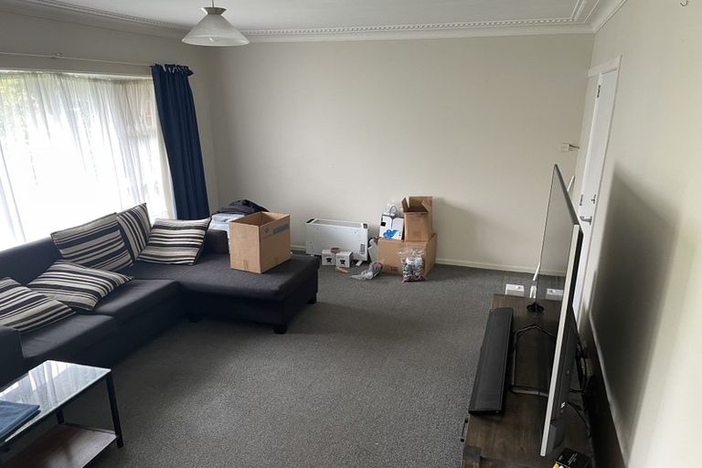 Photo of property in 1/6 Opaheke Road, Papakura, 2110