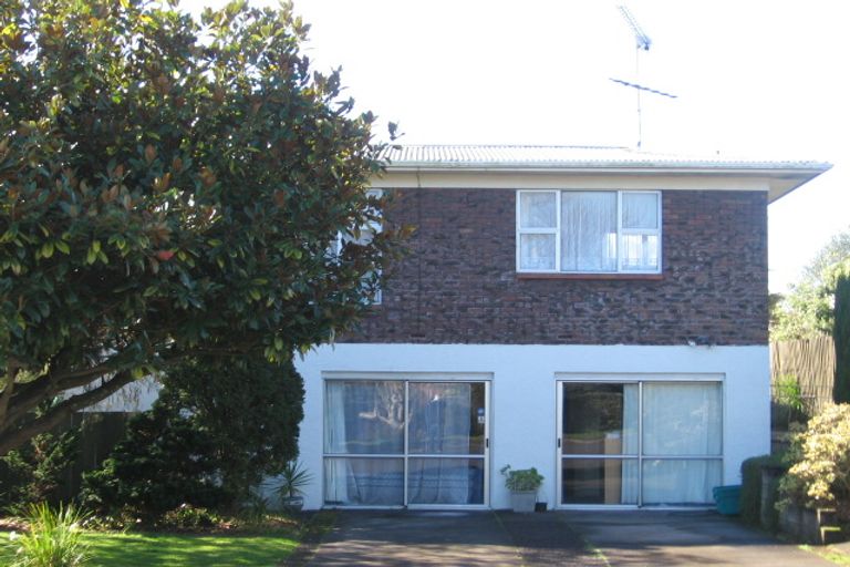 Photo of property in 3 Alf Walker Place, Papakura, 2110