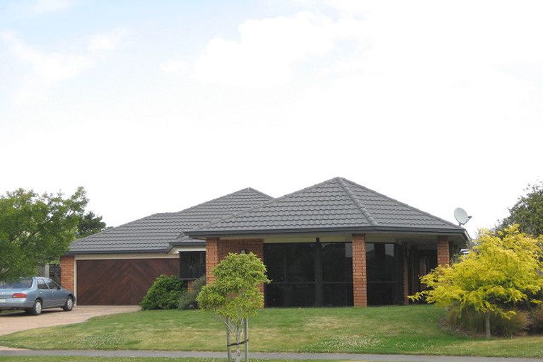 Photo of property in 23 Monterey Place, Parklands, Christchurch, 8083
