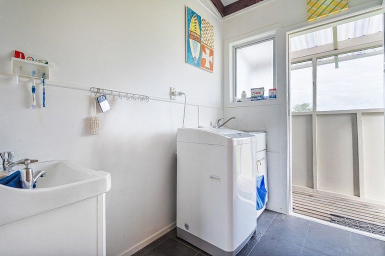 Photo of property in 160 Cook Drive, Whitianga, 3510