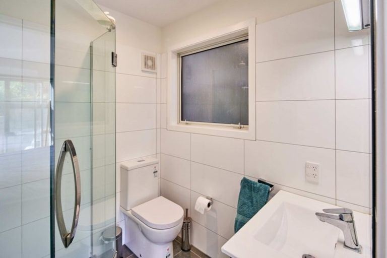 Photo of property in 9 Pari Tai Way, Houghton Bay, Wellington, 6023