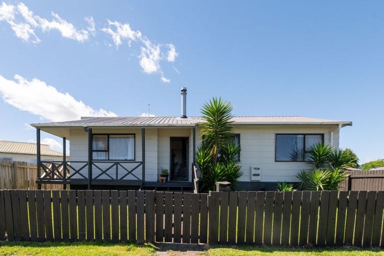 Photo of property in 76a Pohutukawa Drive, Owhata, Rotorua, 3010