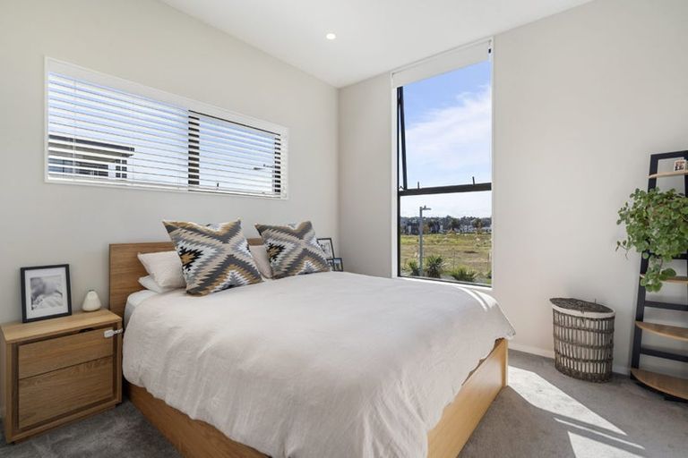 Photo of property in 23 Waka Moana Drive, Hobsonville, Auckland, 0616