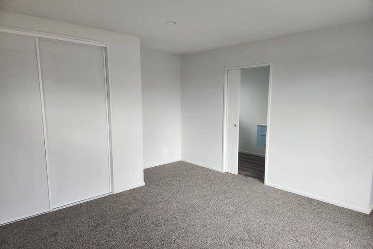 Photo of property in 32 Parkwood Avenue, Westgate, Auckland, 0614