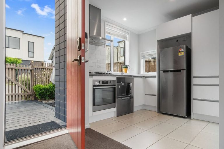 Photo of property in 35 Saltmarsh Road, Hobsonville, Auckland, 0616