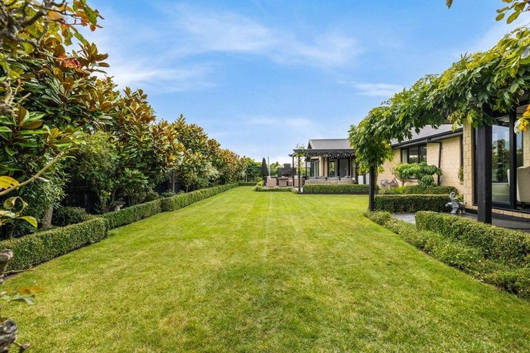 Photo of property in 1 Riverside Lane, Spencerville, Christchurch, 8083