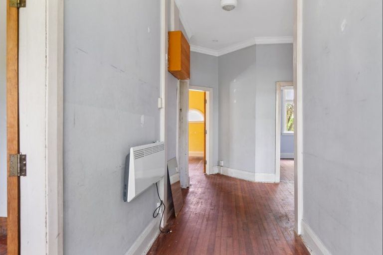 Photo of property in 16 Liverpool Street, Levin, 5510