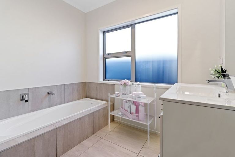 Photo of property in 11 Alker Road, Chartwell, Hamilton, 3210