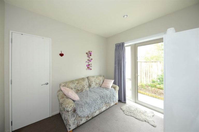 Photo of property in 21 Streamside Court, Woolston, Christchurch, 8062