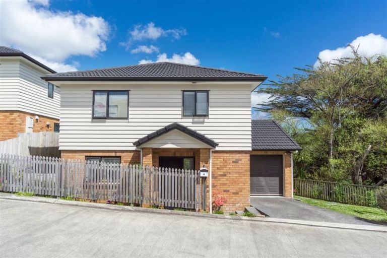 Photo of property in 31 Springvale Drive, Fairview Heights, Auckland, 0632