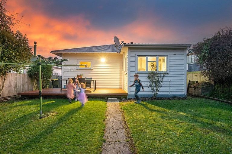 Photo of property in 26 County Road, Kaikorai, Dunedin, 9010