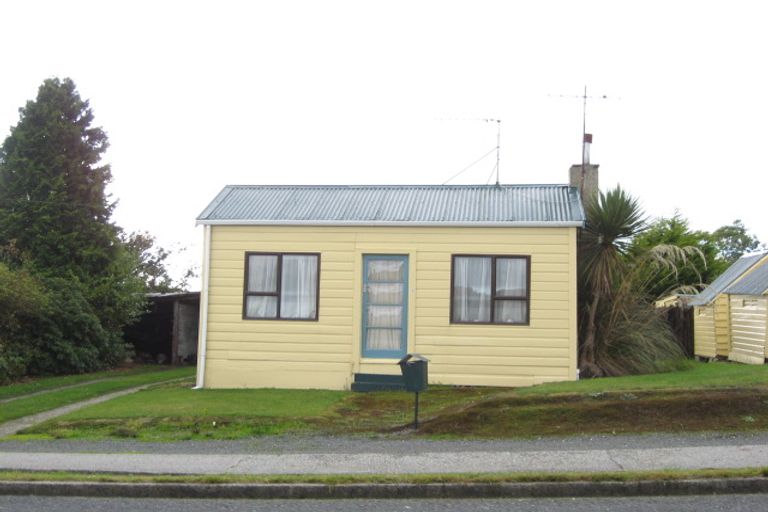 Photo of property in 27 Branksea Street, Kaitangata, 9210