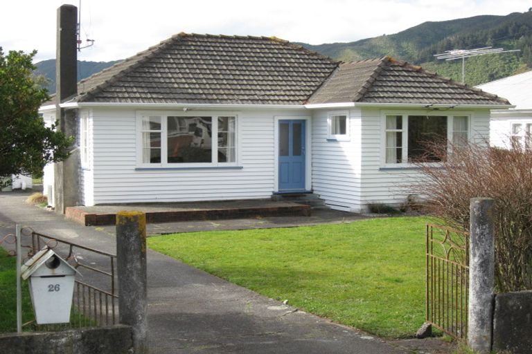 Photo of property in 26 Wainuiomata Road, Wainuiomata, Lower Hutt, 5014