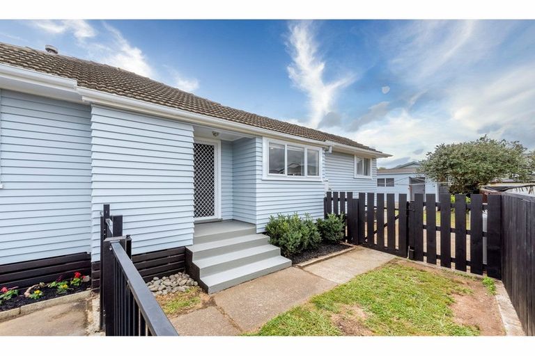 Photo of property in 1/23 Porchester Road, Papakura, 2110