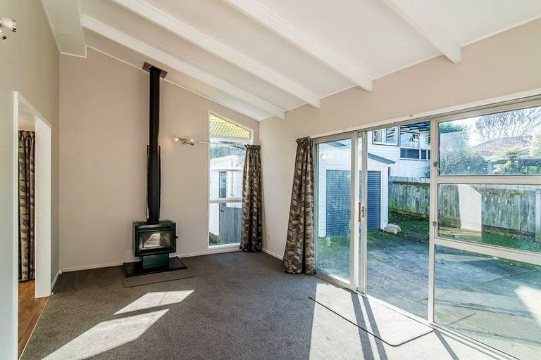 Photo of property in 39 Gray Avenue, Paraparaumu Beach, Paraparaumu, 5032