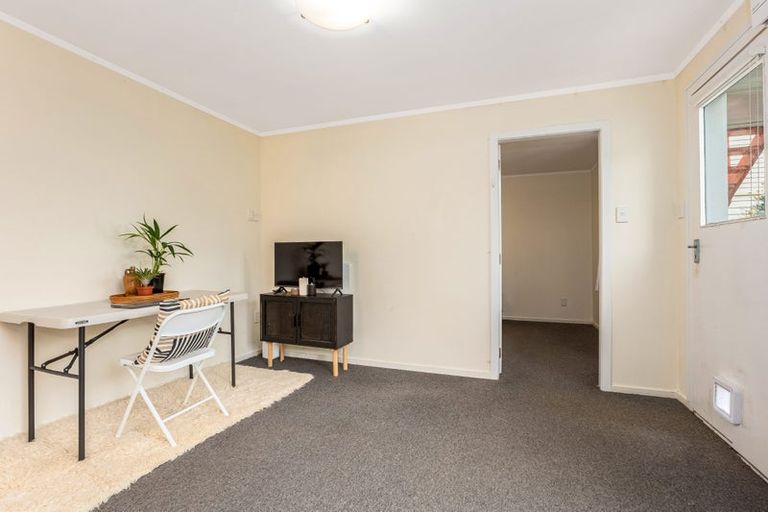 Photo of property in 62 Severn Street, Island Bay, Wellington, 6023
