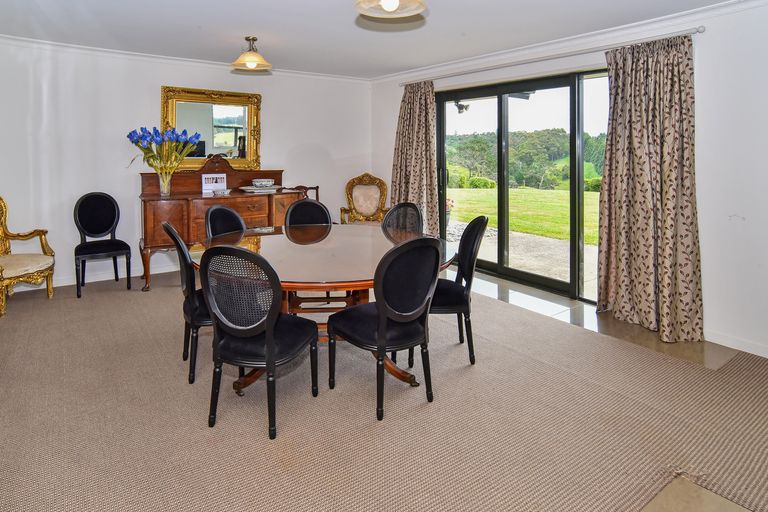 Photo of property in 480 Creightons Road, Clevedon, Papakura, 2582