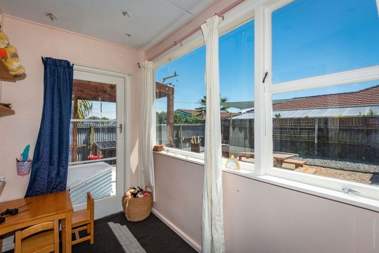 Photo of property in 56 Keppel Street, New Brighton, Christchurch, 8083