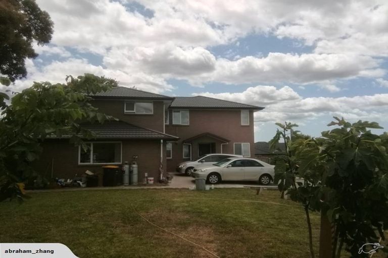 Photo of property in 13 Cooladerry Place, Rosehill, Papakura, 2113