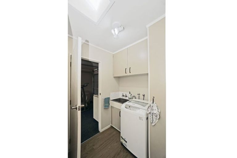 Photo of property in 12b Hastings Street, Te Puke, 3119