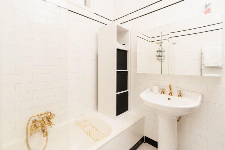 Photo of property in 143 Kenmure Road, Kenmure, Dunedin, 9011