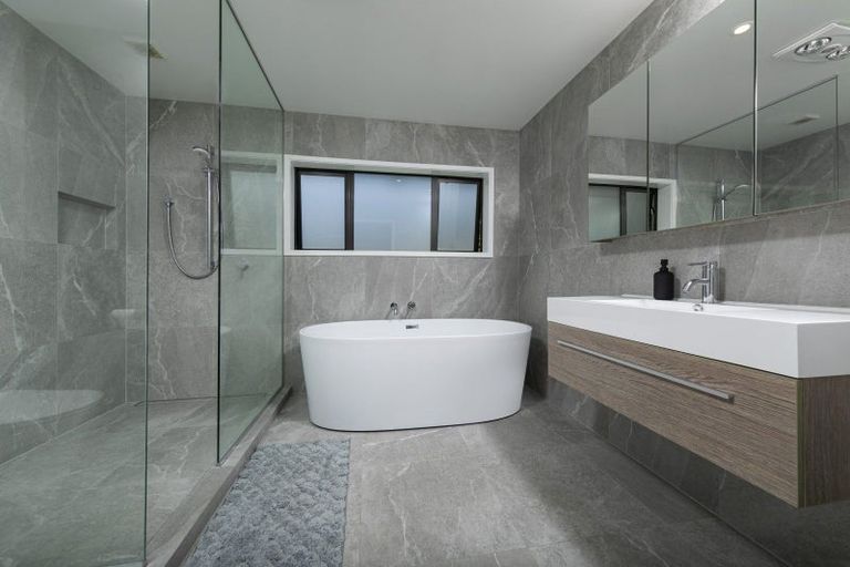 Photo of property in 66 Rame Road, Greenhithe, Auckland, 0632